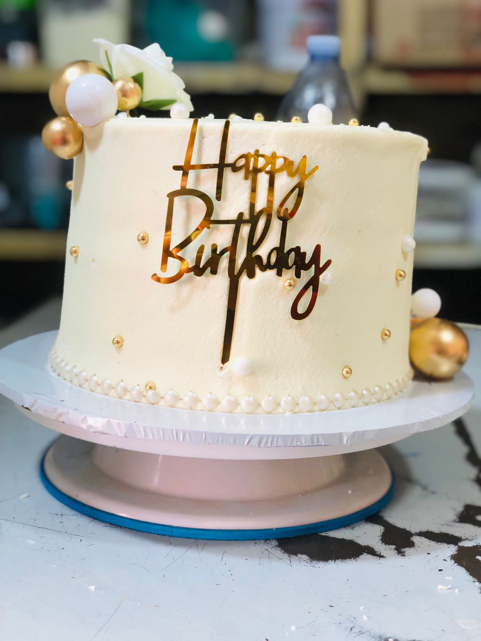 lemon cake with cream icing