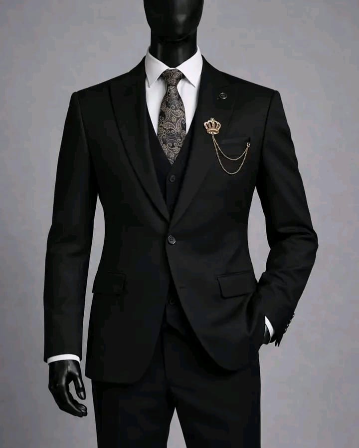 BLACK SUIT